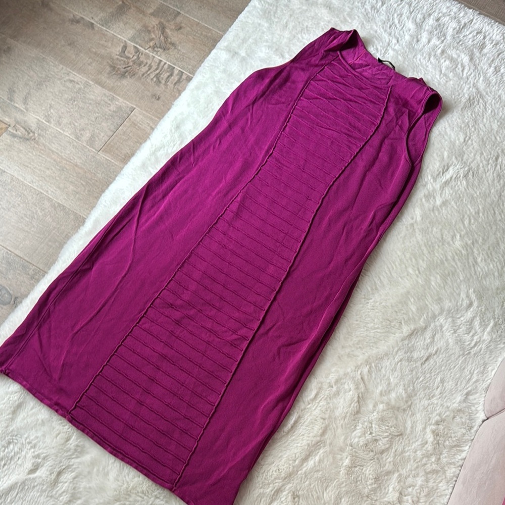 Elegant Magenta Sleeveless Dress